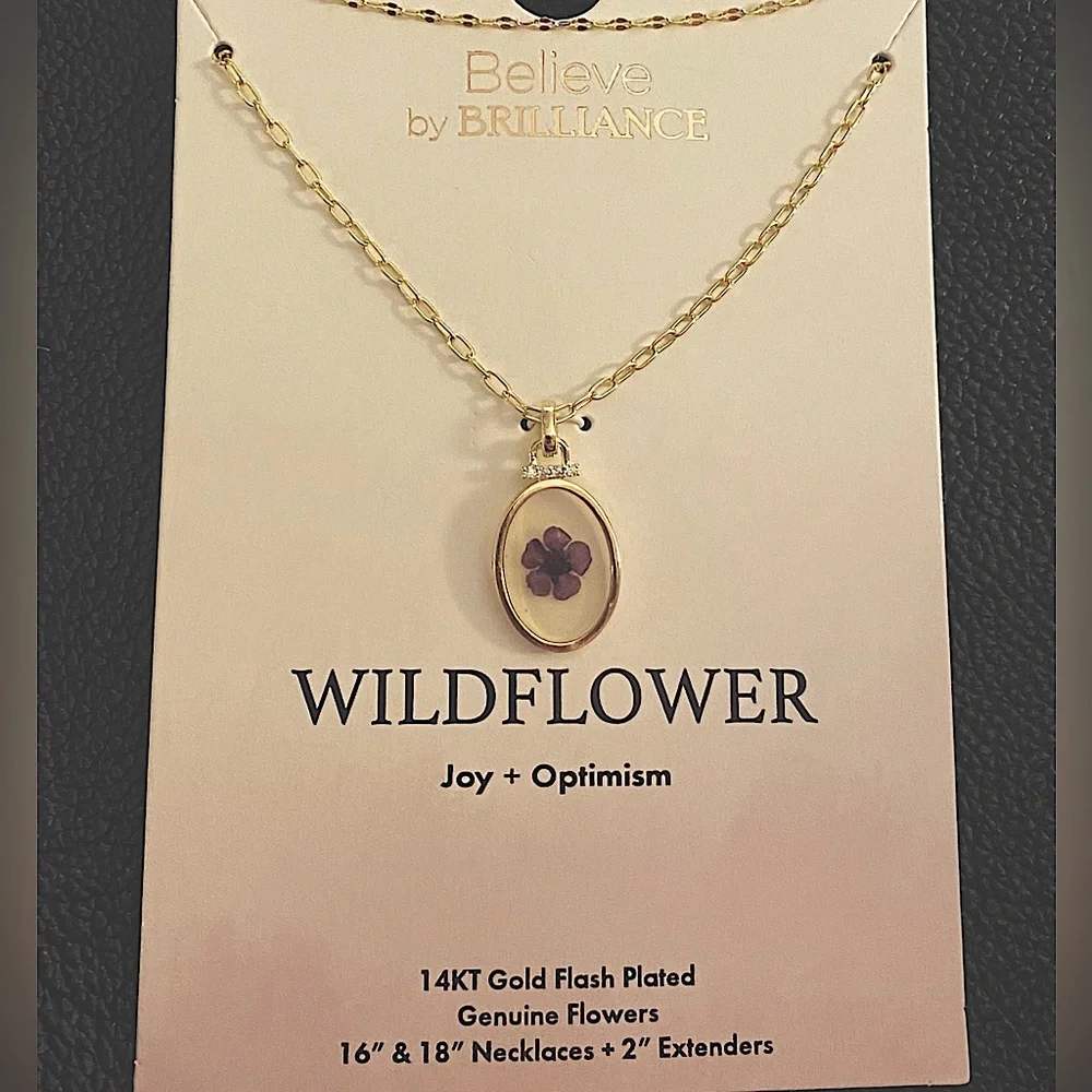 Purple Wildflower in Resin Pendant 14k Gold Plated Sterling Silver - Picture 3 of 3